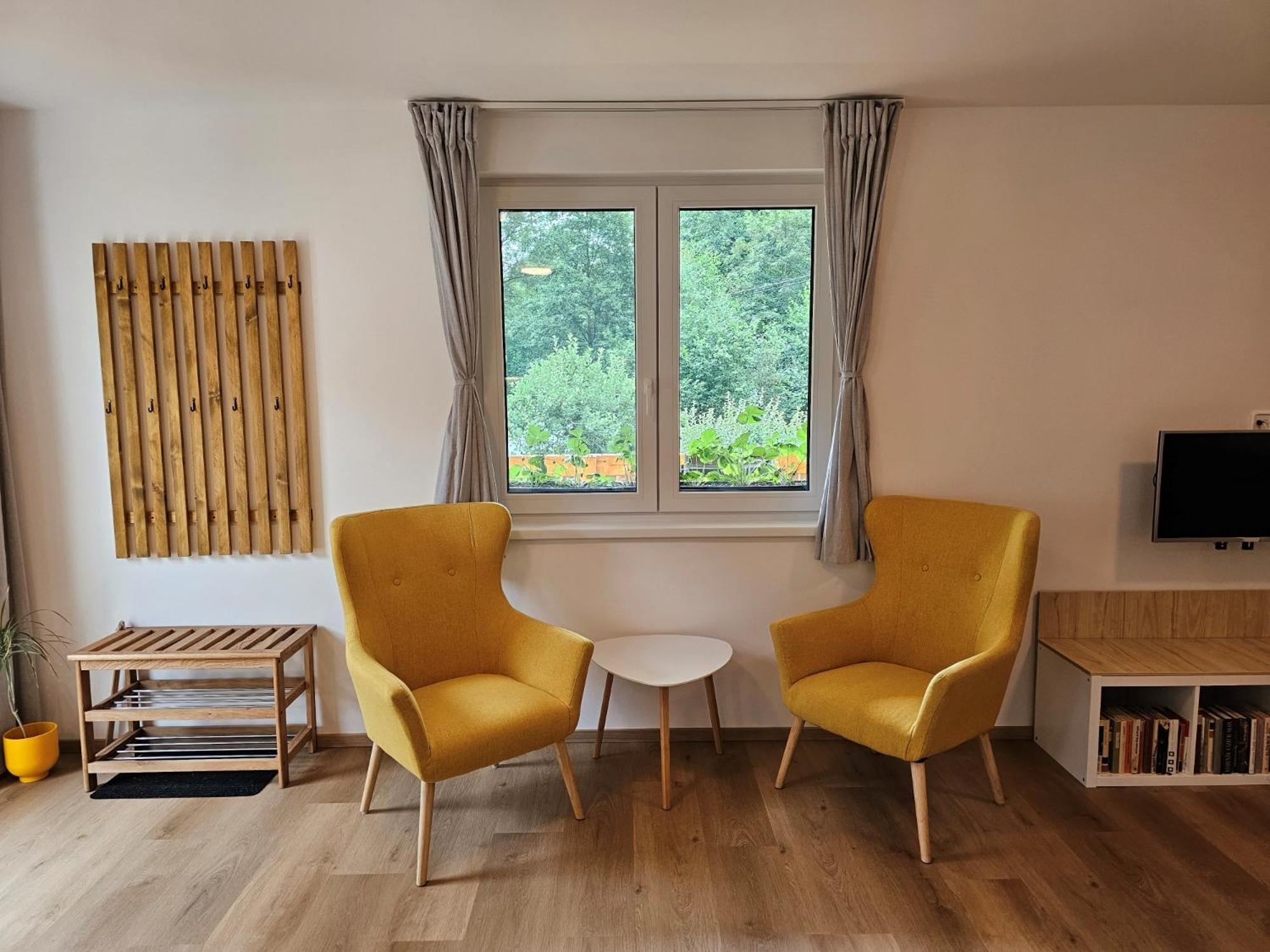 Apartman V Tichu Teplice nad Metují Exteriör bild